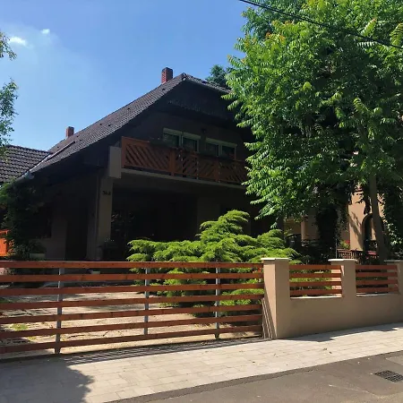 Valeria Vendeghaz Balatonboglar *