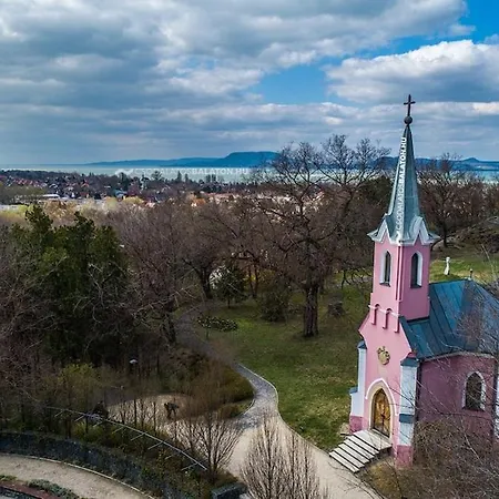 Valeria Vendeghaz Balatonboglar * Balatonboglár